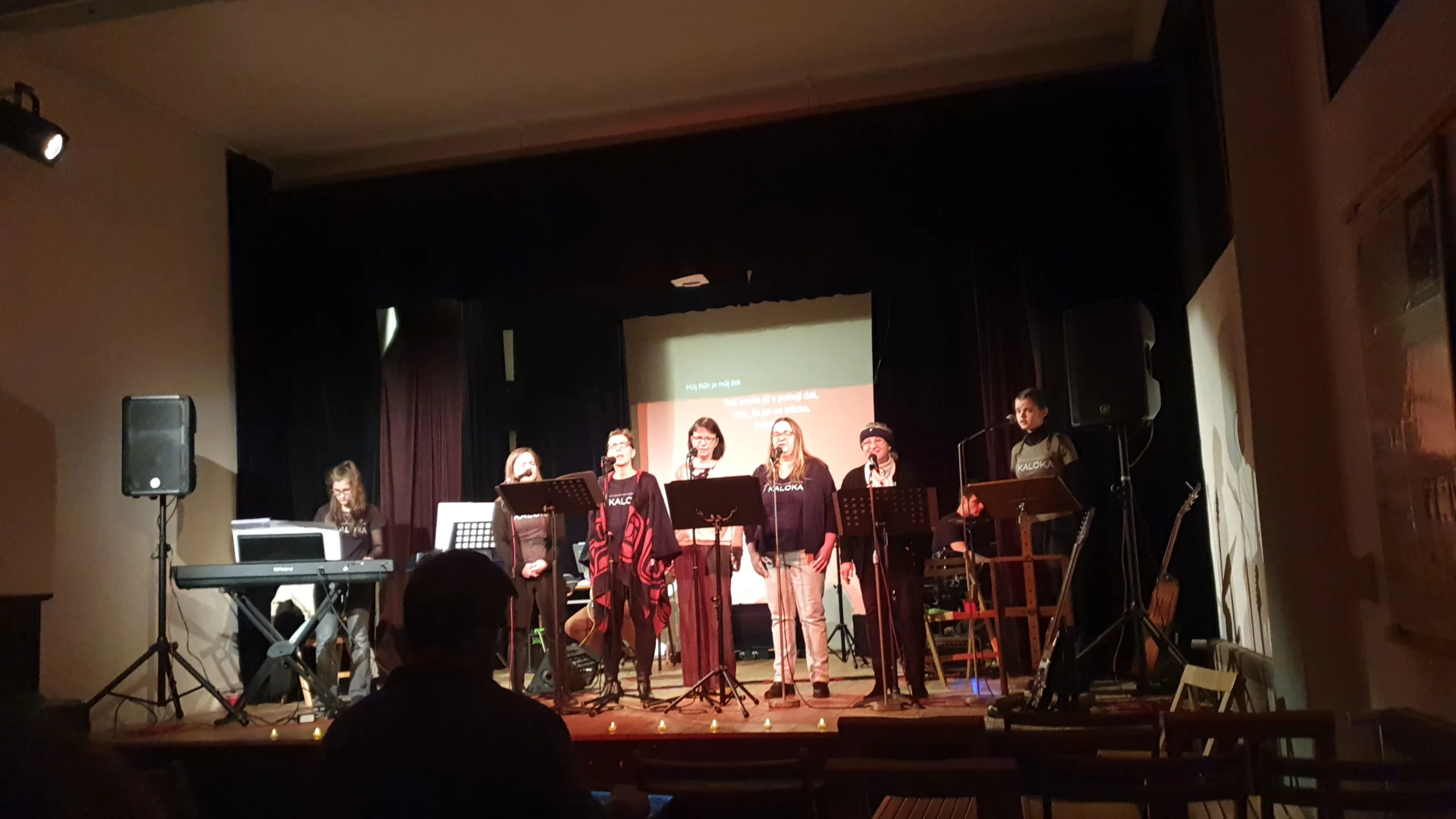 20251122-vecer-chval